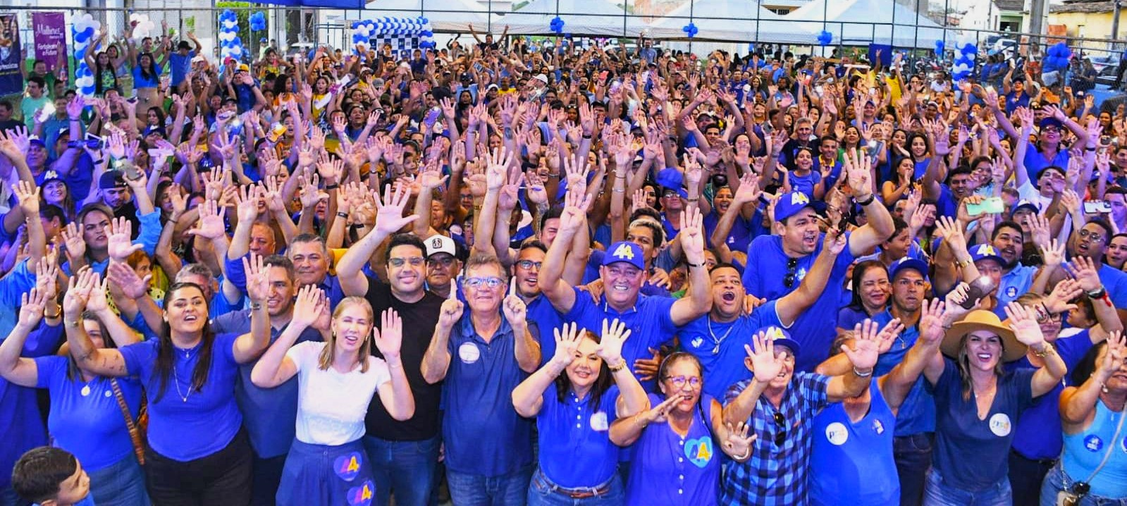 Laércio cumpre intensa agenda política durante convenções